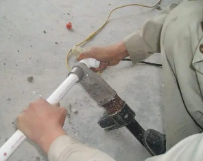 公安漏水维修电话